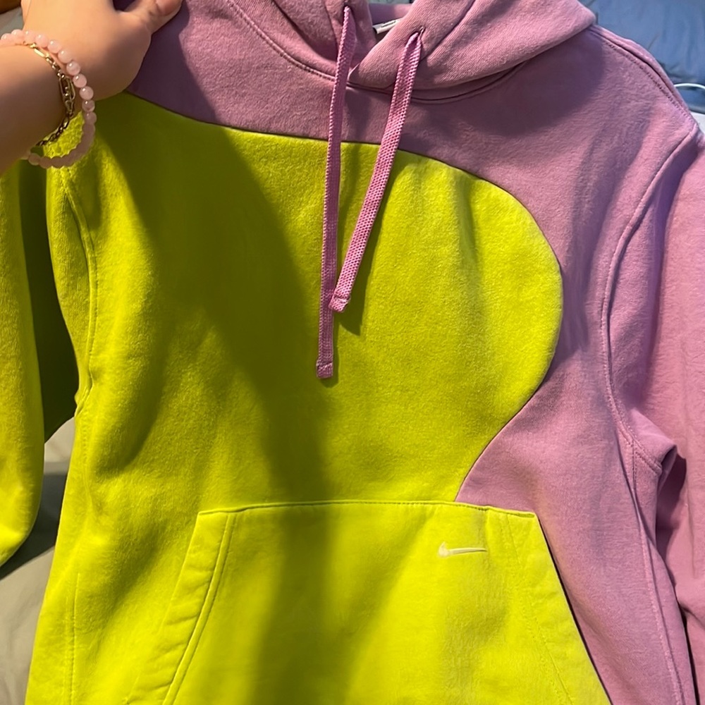 Nike Club Fleece Color Clash Hoodie